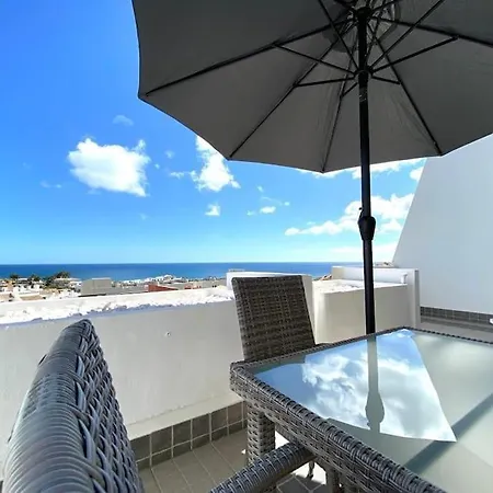 - Amazing Ocean View Apartmán *