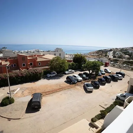 - Amazing Ocean View Apartment *